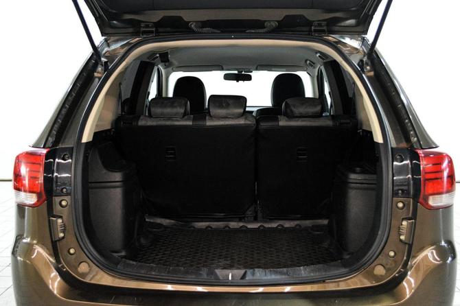 Mitsubishi Outlander III Рестайлинг 2 с пробегом 2015 года, цена 1 350 000 рублей, 238000 км, внедорожник, Автокод Объявления