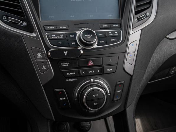 Hyundai Santa Fe III с пробегом 2013 года, цена 1 940 000 рублей, 200285 км, внедорожник, Автокод Объявления