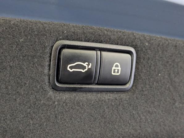 Genesis G80 I с пробегом 2017 года, цена 2 264 000 рублей, 178319 км, седан, Автокод Объявления