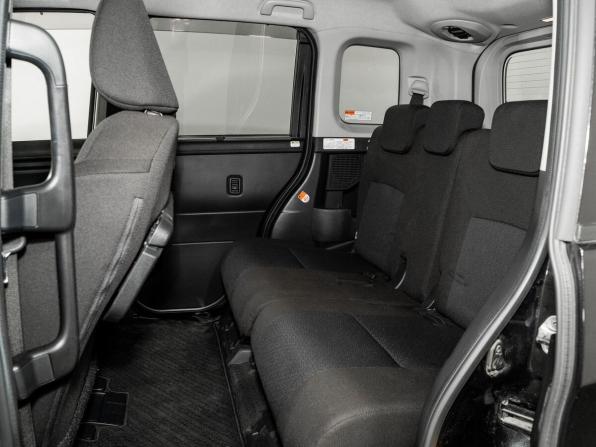 Toyota Roomy I Рестайлинг с пробегом 2021 года, цена 1 050 000 рублей, 23106 км, микровэн, Автокод Объявления