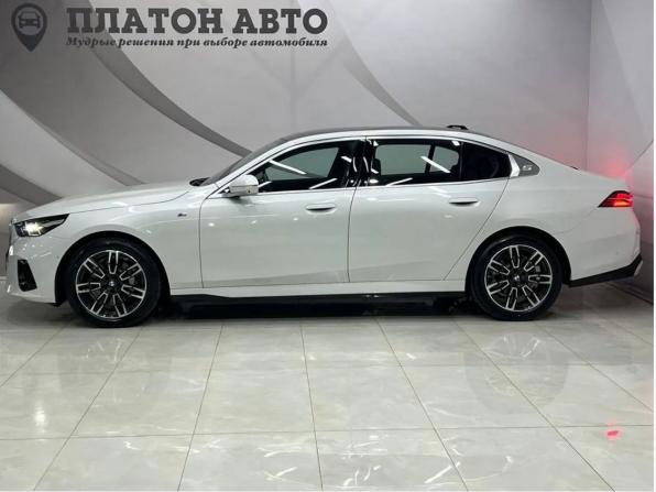 Новый BMW 5 серии VIII (G60/G61/G68) 2025 года, цена 8 699 000 рублей, седан, Автокод Объявления