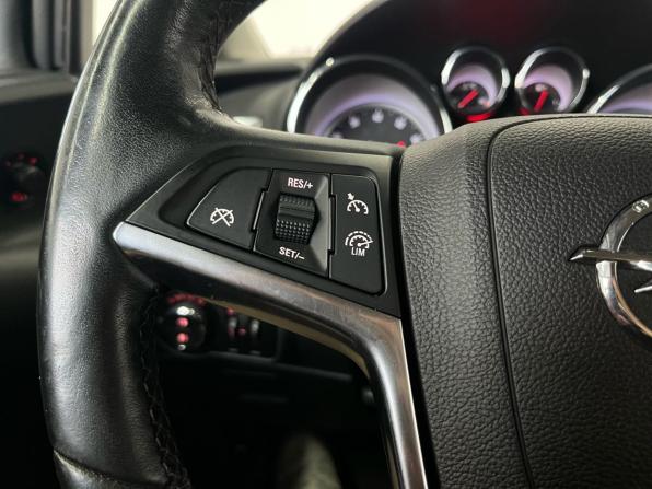Opel Astra J с пробегом 2012 года, цена 809 000 рублей, 166675 км, хэтчбек, Автокод Объявления