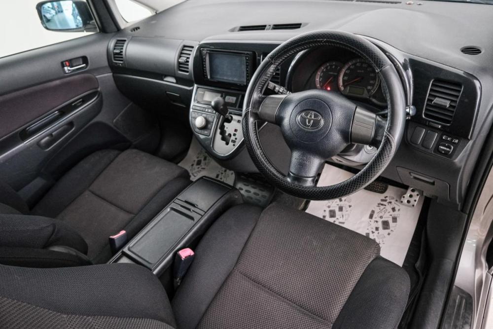 Toyota Wish I Рестайлинг Красноярск  - изображение 9