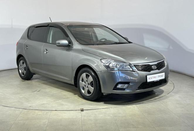 Kia Ceed I с пробегом 2010 года, цена 700 000 рублей, 175845 км, хэтчбек, Автокод Объявления