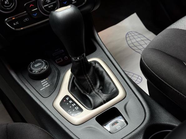 Jeep Cherokee V (KL) с пробегом 2014 года, цена 1 699 000 рублей, 117755 км, внедорожник, Автокод Объявления