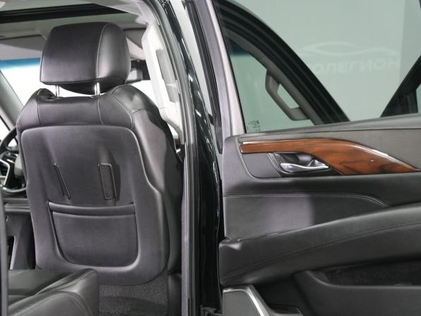 Cadillac Escalade IV с пробегом 2019 года, цена 6 680 000 рублей, 148577 км, внедорожник, Автокод Объявления