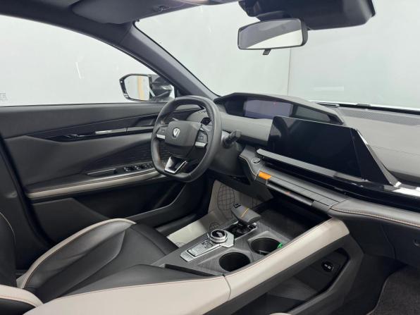 Changan UNI-V I с пробегом 2024 года, цена 2 195 000 рублей, 68056 км, лифтбек, Автокод Объявления