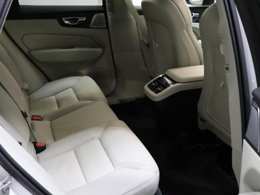 Volvo XC60 II Рестайлинг 2 Санкт-Петербург  - изображение 18