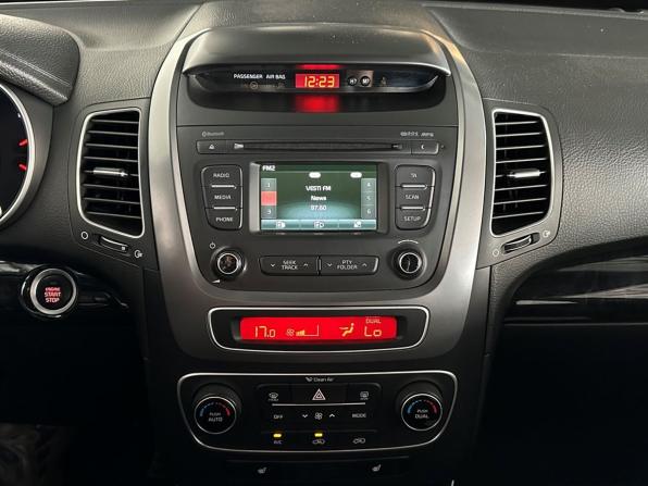 Kia Sorento II Рестайлинг с пробегом 2013 года, цена 1 760 000 рублей, 136826 км, внедорожник, Автокод Объявления