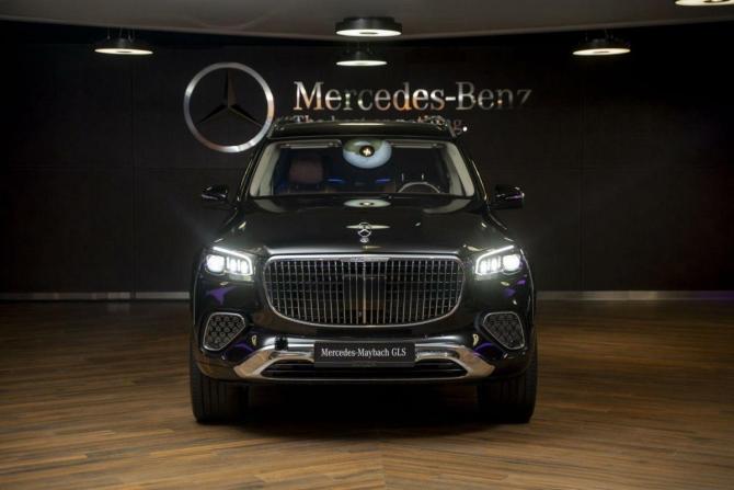 Новый Mercedes-Benz Maybach GLS I Рестайлинг 2024 года, цена 32 000 000 рублей, внедорожник, Автокод Объявления