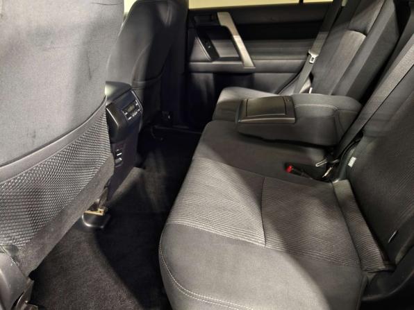 Toyota Land Cruiser Prado 150 Series Рестайлинг 2 с пробегом 2018 года, цена 4 200 000 рублей, 263833 км, внедорожник, Автокод Объявления