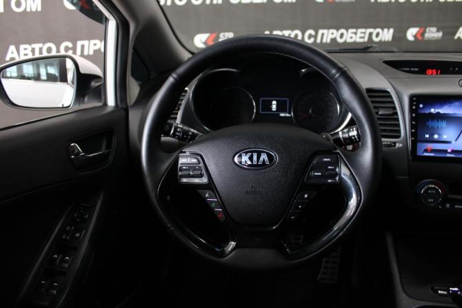 Kia Cerato III Рестайлинг (Classic) с пробегом 2017 года, цена 1 388 000 рублей, 142113 км, седан, Автокод Объявления
