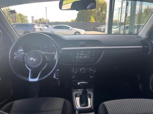 Kia Rio IV с пробегом 2017 года, цена 1 355 000 рублей, 89000 км, седан, Автокод Объявления