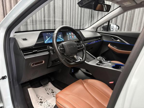 Omoda C5 I с пробегом 2023 года, цена 1 719 000 рублей, 53140 км, внедорожник, Автокод Объявления