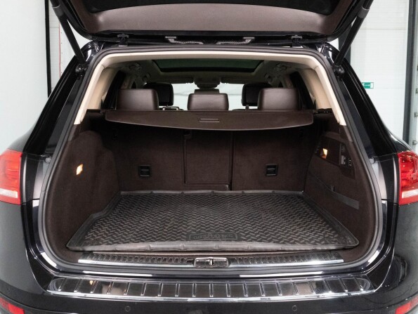 Volkswagen Touareg II с пробегом 2012 года, цена 2 379 000 рублей, 152067 км, внедорожник, Автокод Объявления