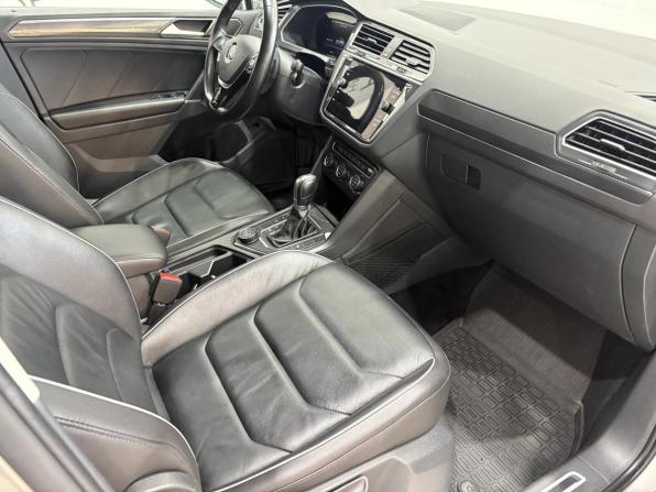 Volkswagen Tiguan II с пробегом 2018 года, цена 2 619 000 рублей, 121290 км, внедорожник, Автокод Объявления