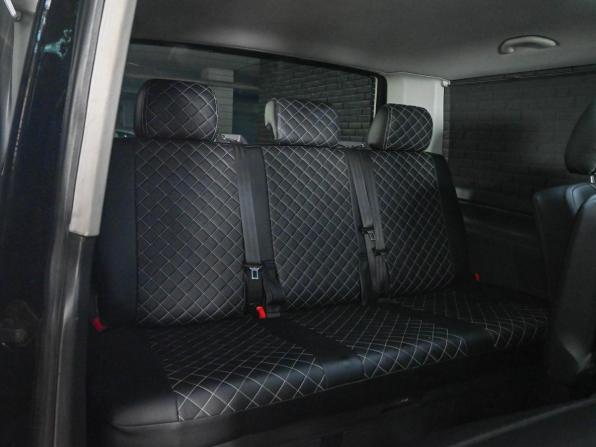 Volkswagen Multivan T5 Рестайлинг с пробегом 2011 года, цена 2 200 000 рублей, 266965 км, минивэн, Автокод Объявления