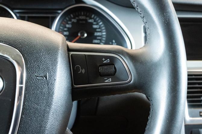 Audi Q7 I (4L) Рестайлинг с пробегом 2011 года, цена 1 729 000 рублей, 245067 км, внедорожник, Автокод Объявления