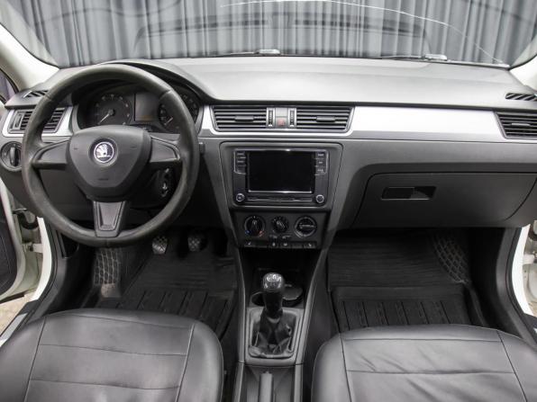 Skoda Rapid I с пробегом 2014 года, цена 529 000 рублей, 279000 км, лифтбек, Автокод Объявления