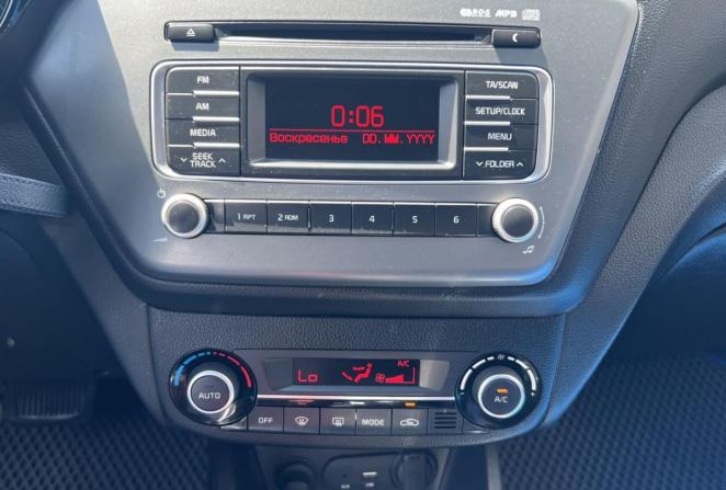 Kia Rio III Рестайлинг с пробегом 2015 года, цена 1 025 000 рублей, 137928 км, седан, Автокод Объявления