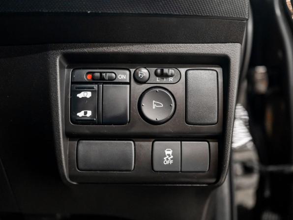 Honda Freed I Рестайлинг с пробегом 2014 года, цена 1 275 000 рублей, 128745 км, компактвэн, Автокод Объявления