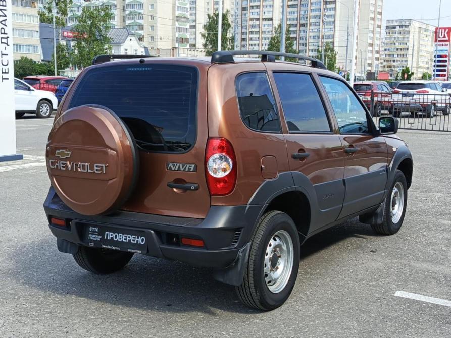 Chevrolet Niva I Рестайлинг Йошкар-Ола  - изображение 6