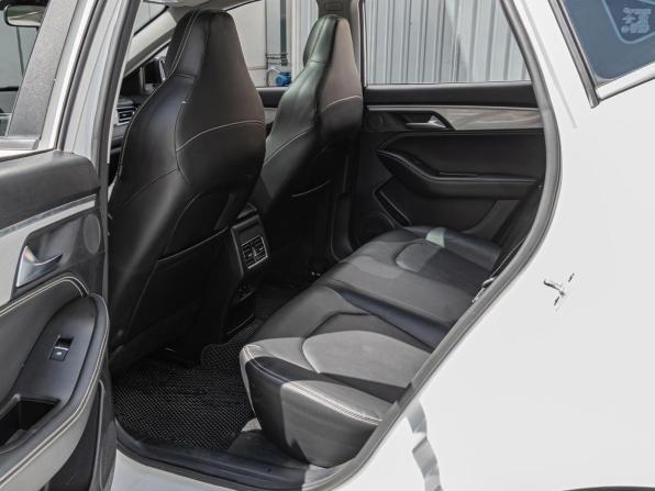 JAC J7 I с пробегом 2023 года, цена 1 145 000 рублей, 120572 км, лифтбек, Автокод Объявления
