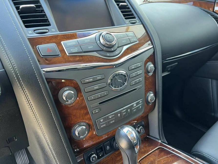 Infiniti QX80 I Рестайлинг Санкт-Петербург  - изображение 18