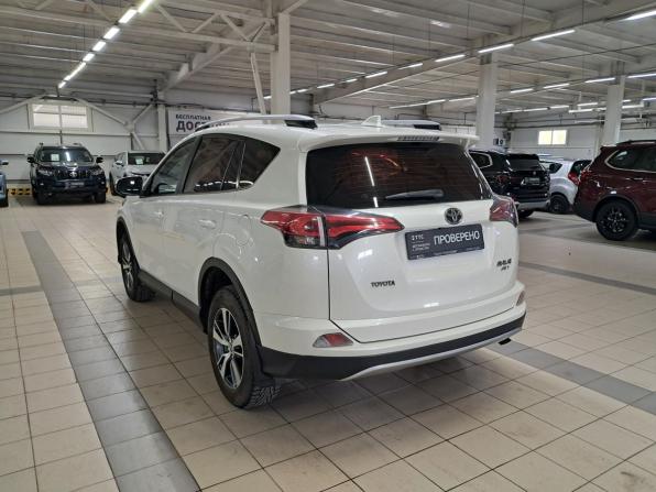 Toyota RAV4 IV (XA40) Рестайлинг с пробегом 2017 года, цена 1 875 000 рублей, 185365 км, внедорожник, Автокод Объявления