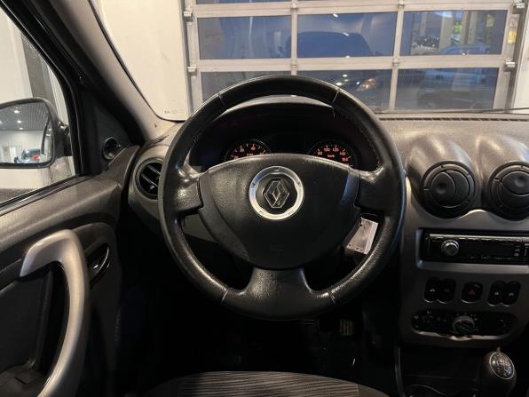 Renault Logan I Рестайлинг с пробегом 2011 года, цена 260 000 рублей, 204463 км, седан, Автокод Объявления