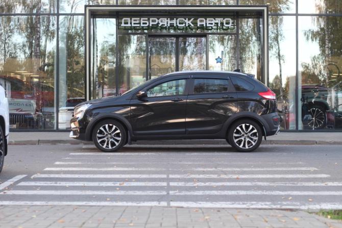 Lada (ВАЗ) XRAY I с пробегом 2018 года, цена 1 050 000 рублей, 122529 км, хэтчбек, Автокод Объявления
