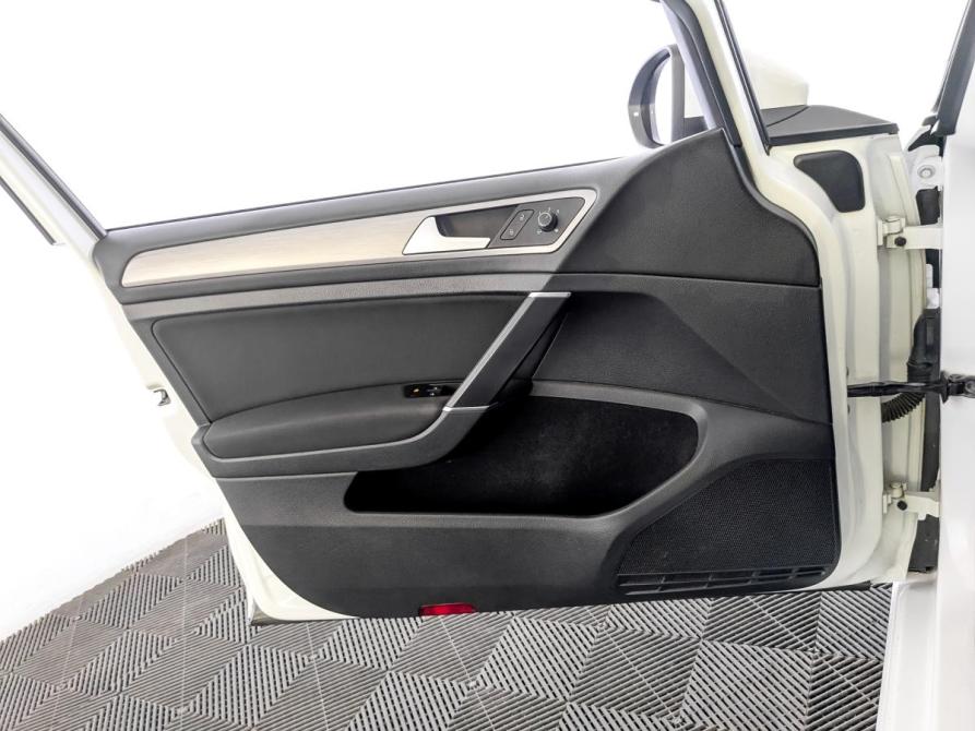 Volkswagen Golf VII Москва  - изображение 19