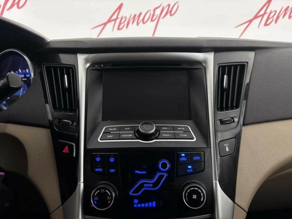 Hyundai Sonata VI (YF) с пробегом 2010 года, цена 649 000 рублей, 318803 км, седан, Автокод Объявления