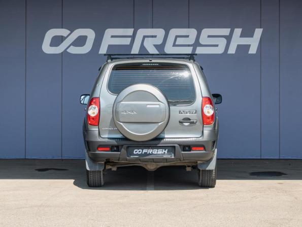 Chevrolet Niva I Рестайлинг с пробегом 2018 года, цена 620 000 рублей, 182264 км, внедорожник, Автокод Объявления