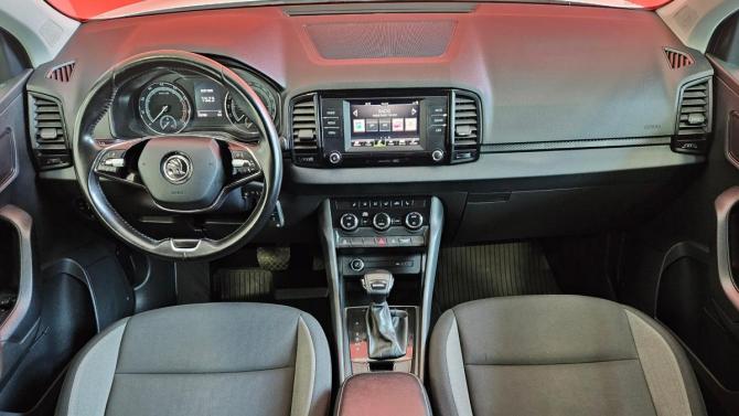 Skoda Karoq I с пробегом 2020 года, цена 1 990 000 рублей, 152700 км, внедорожник, Автокод Объявления