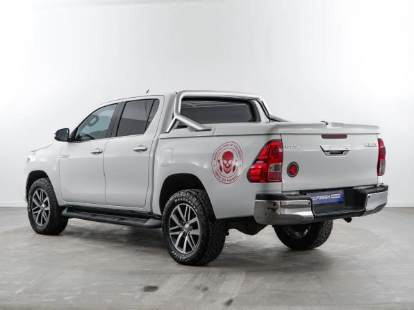 Toyota Hilux VIII с пробегом 2015 года, цена 3 398 999 рублей, 151600 км, offers.body_type.unknown, Автокод Объявления