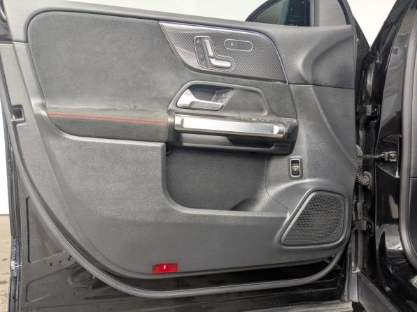 Mercedes-Benz GLB I (X247) с пробегом 2021 года, цена 4 145 000 рублей, 64051 км, внедорожник, Автокод Объявления