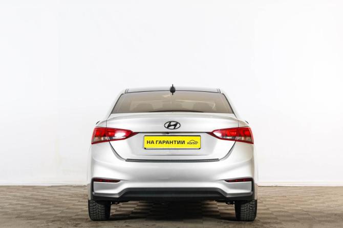 Hyundai Solaris II с пробегом 2019 года, цена 1 419 000 рублей, 265000 км, седан, Автокод Объявления