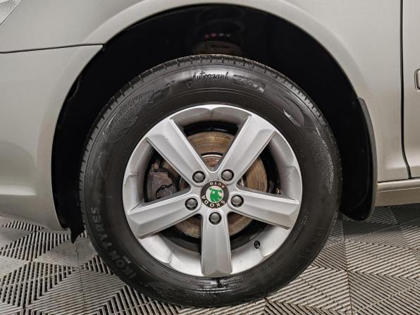 Skoda Octavia II (A5) Рестайлинг с пробегом 2012 года, цена 899 000 рублей, 147889 км, универсал, Автокод Объявления
