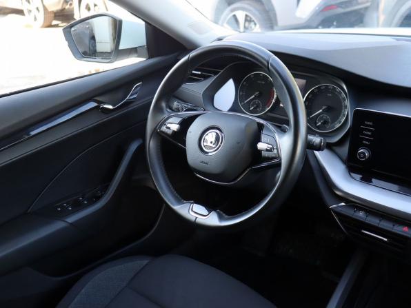 Skoda Octavia IV (A8) с пробегом 2021 года, цена 2 365 000 рублей, 94643 км, лифтбек, Автокод Объявления