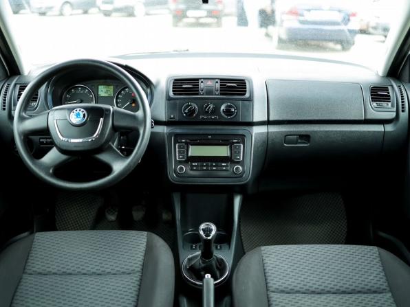 Skoda Fabia II Рестайлинг с пробегом 2011 года, цена 599 000 рублей, 179311 км, хэтчбек, Автокод Объявления
