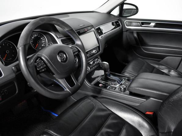 Volkswagen Touareg II с пробегом 2013 года, цена 2 100 000 рублей, 170820 км, внедорожник, Автокод Объявления