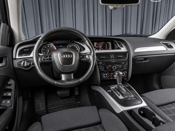 Audi A4 IV (B8) с пробегом 2010 года, цена 969 000 рублей, 290244 км, седан, Автокод Объявления