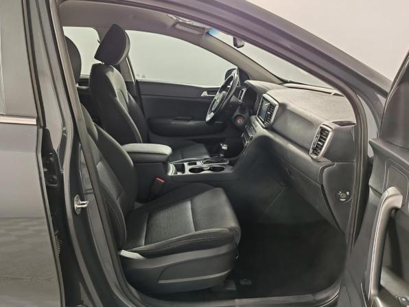 Kia Sportage IV Рестайлинг с пробегом 2018 года, цена 1 820 000 рублей, 181384 км, внедорожник, Автокод Объявления