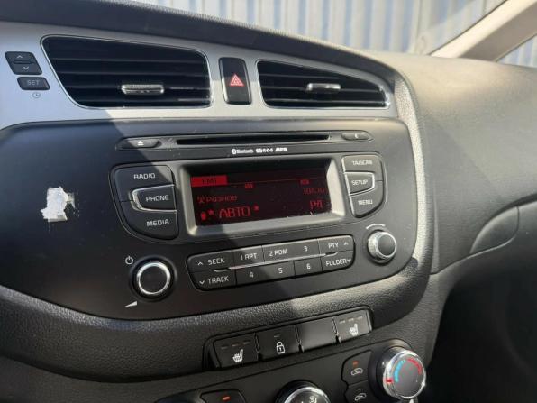 Kia Ceed II с пробегом 2013 года, цена 949 000 рублей, 197633 км, хэтчбек, Автокод Объявления