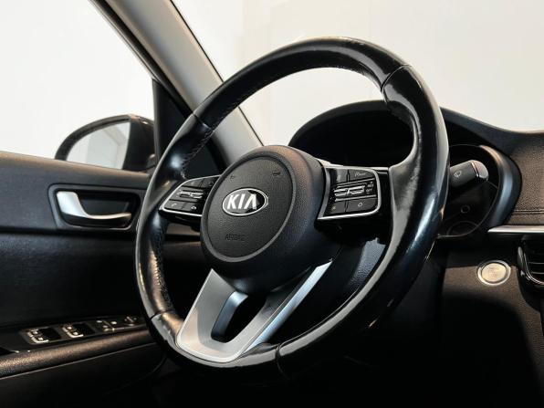 Kia Optima IV Рестайлинг с пробегом 2019 года, цена 2 050 000 рублей, 120308 км, седан, Автокод Объявления