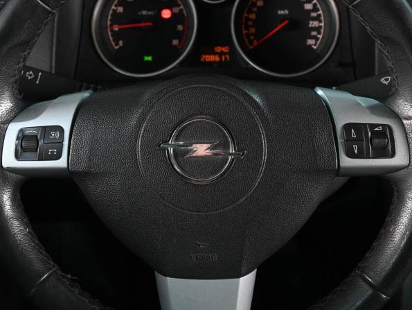 Opel Astra H Рестайлинг с пробегом 2011 года, цена 719 000 рублей, 208617 км, седан, Автокод Объявления