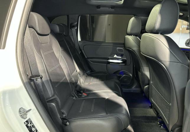 Mercedes-Benz EQB I с пробегом 2022 года, цена 5 300 000 рублей, 18200 км, внедорожник, Автокод Объявления