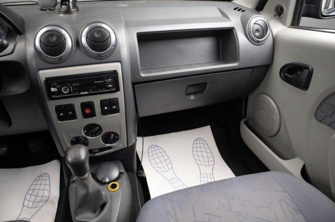 Renault Logan I с пробегом 2005 года, цена 179 000 рублей, 159803 км, седан, Автокод Объявления