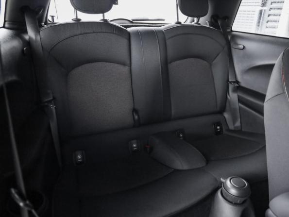 Mini Hatch III (F55/F56) Рестайлинг с пробегом 2020 года, цена 2 349 000 рублей, 44765 км, хэтчбек, Автокод Объявления